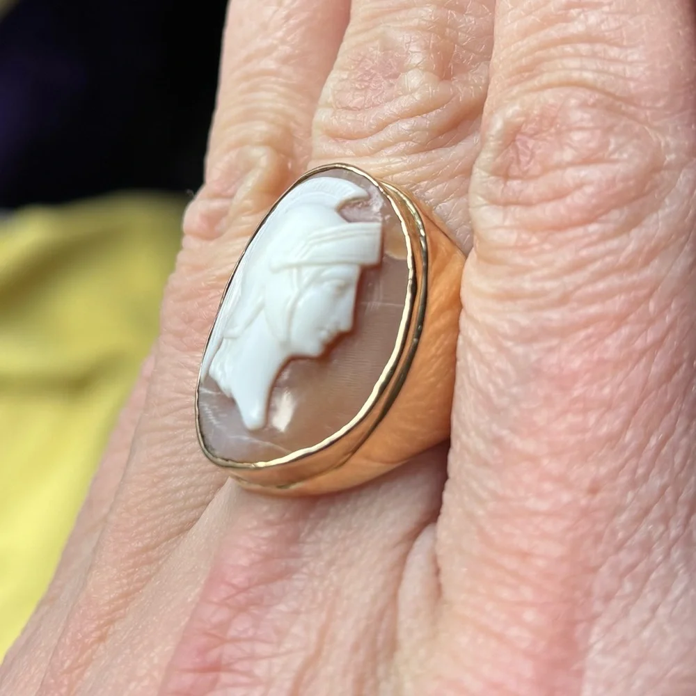 14K Gold Cameo Ring Carved Shell Athena or Roman Soldier size 7.25 - Picture 3 of 16